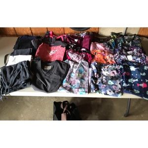 23 pieces ladies size xsmall scrub pieces
